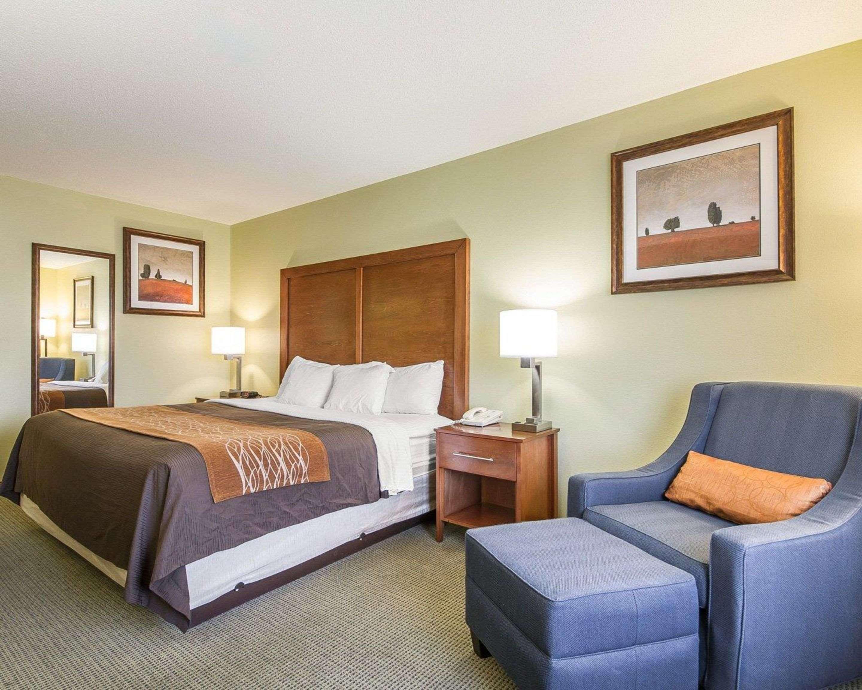 Comfort Inn & Suites Black River Falls I-94 Bagian luar foto