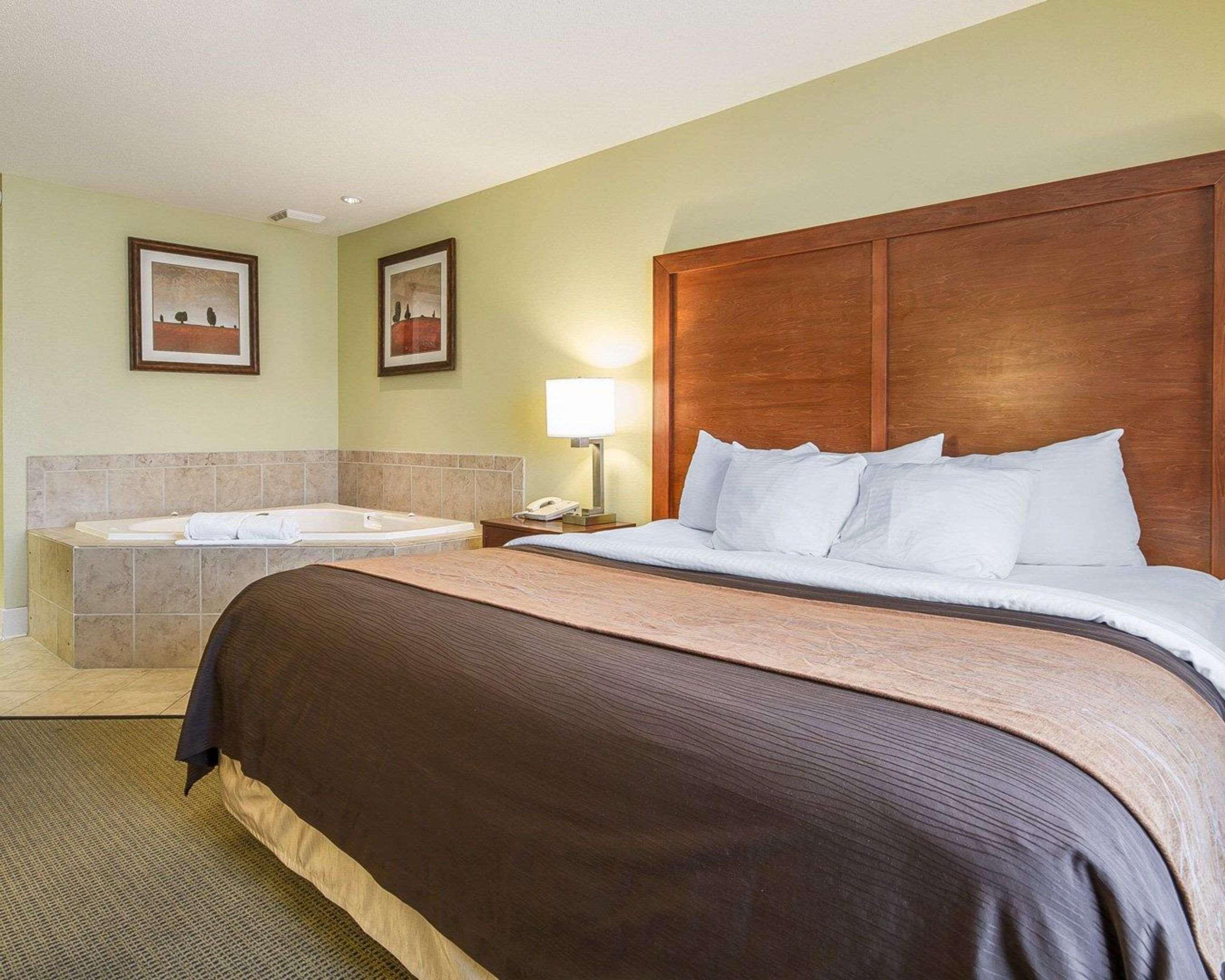Comfort Inn & Suites Black River Falls I-94 Bagian luar foto