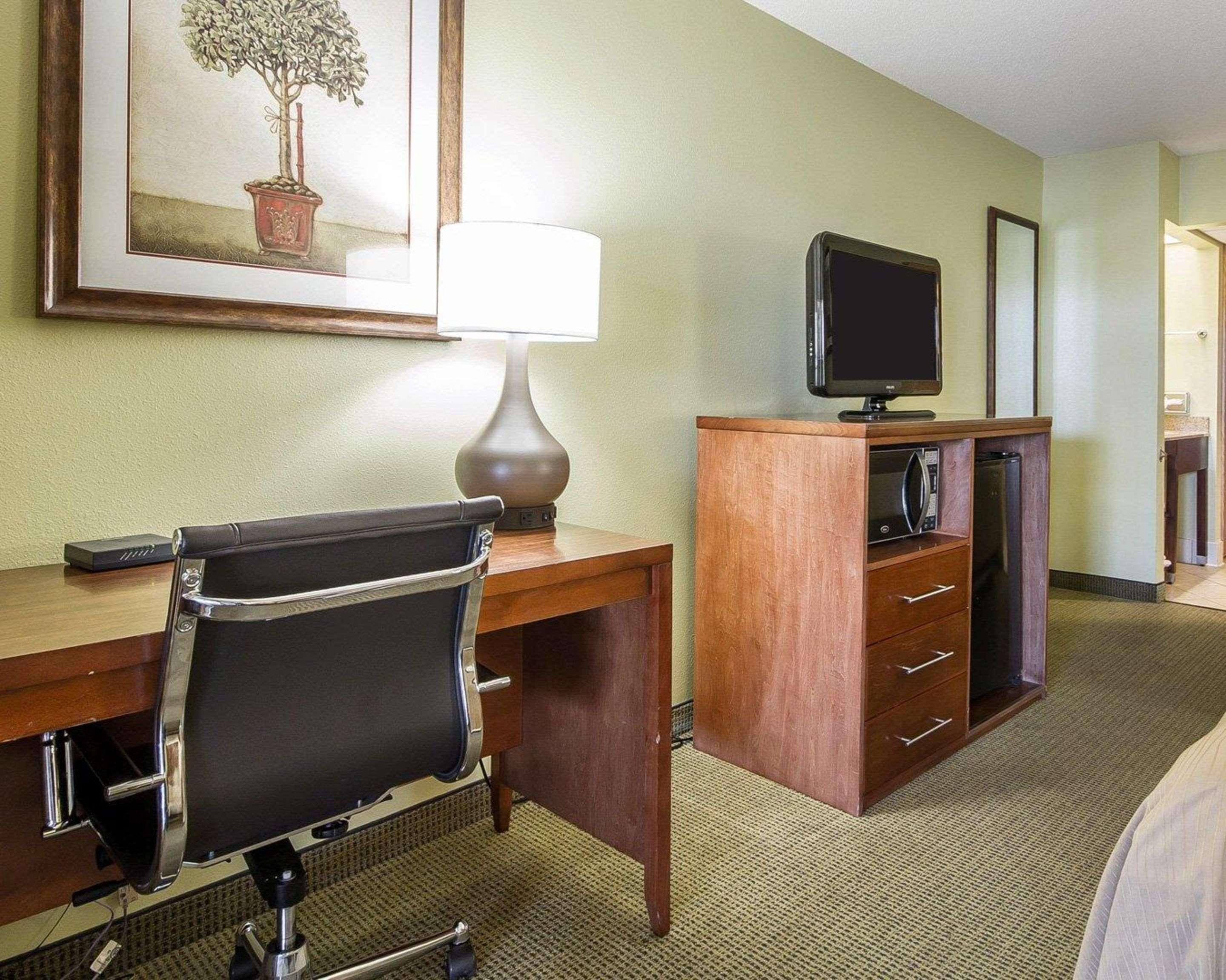 Comfort Inn & Suites Black River Falls I-94 Bagian luar foto
