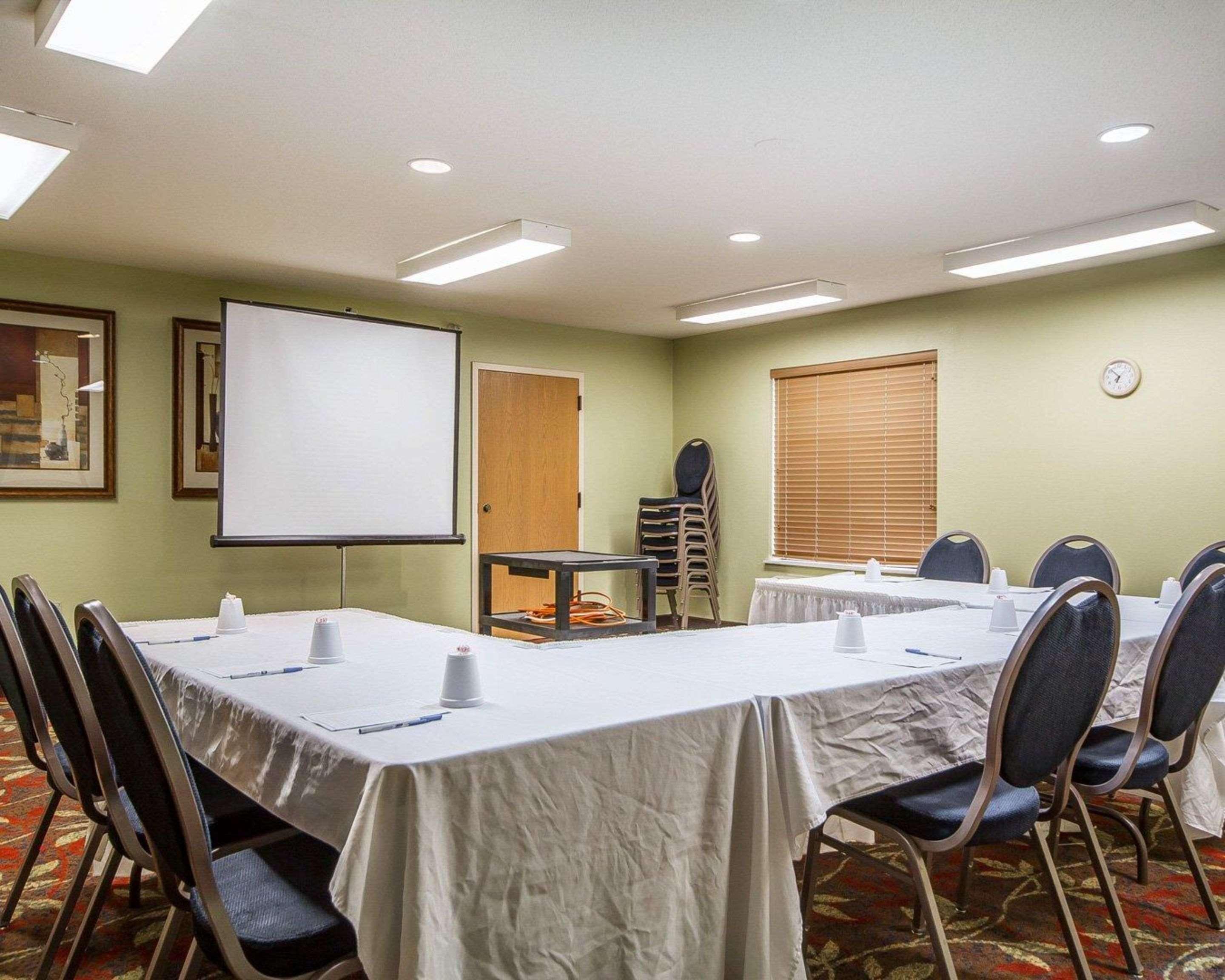 Comfort Inn & Suites Black River Falls I-94 Bagian luar foto