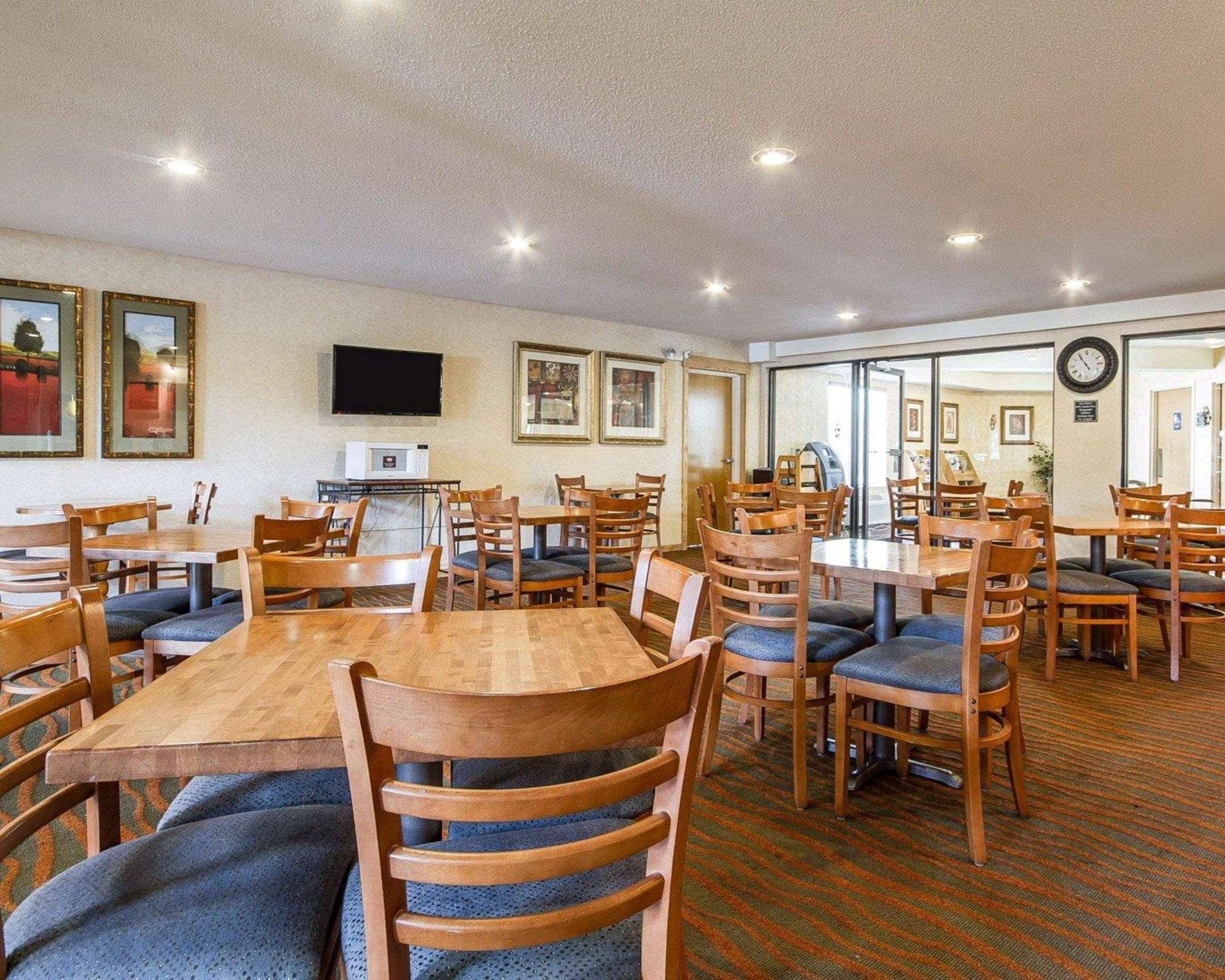 Comfort Inn & Suites Black River Falls I-94 Bagian luar foto