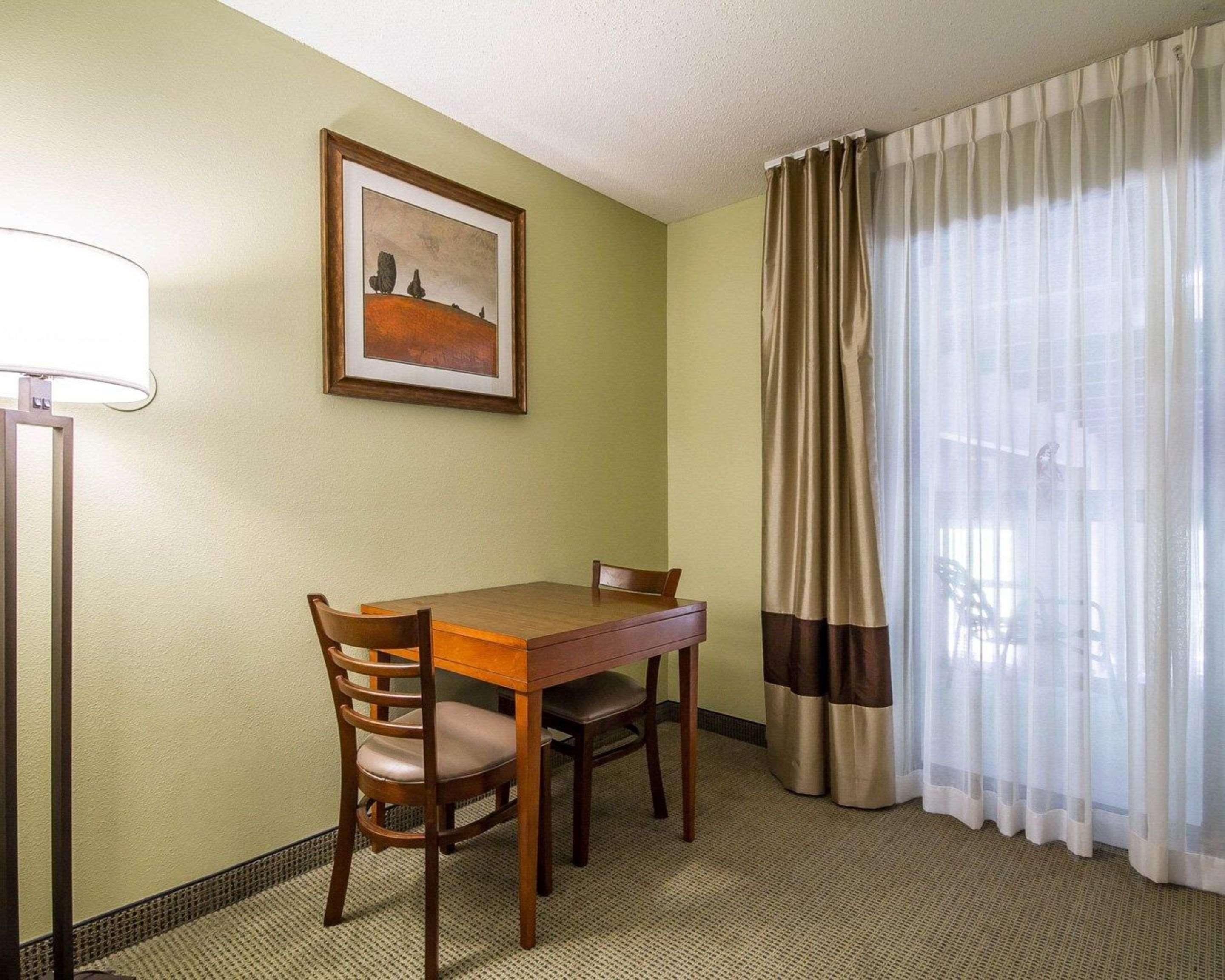 Comfort Inn & Suites Black River Falls I-94 Bagian luar foto