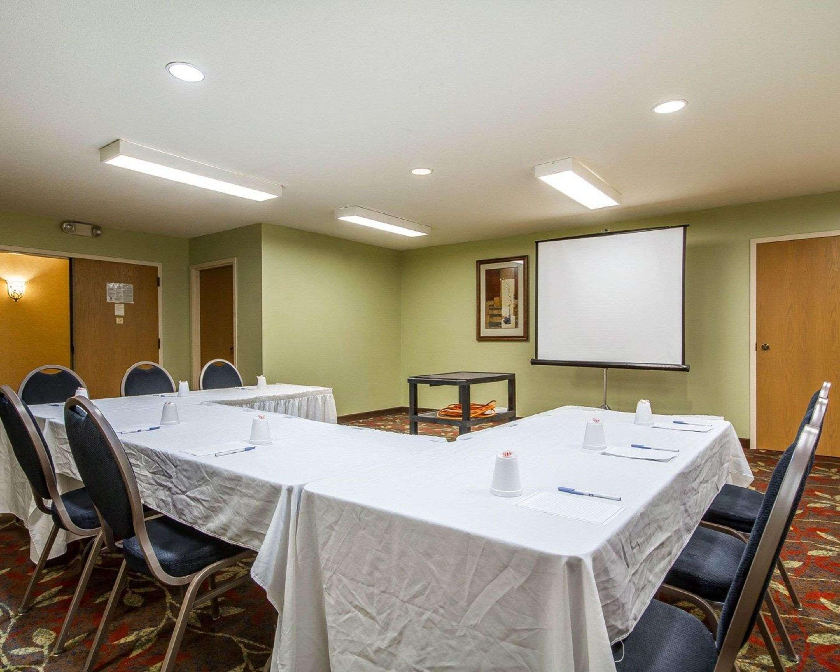 Comfort Inn & Suites Black River Falls I-94 Bagian luar foto