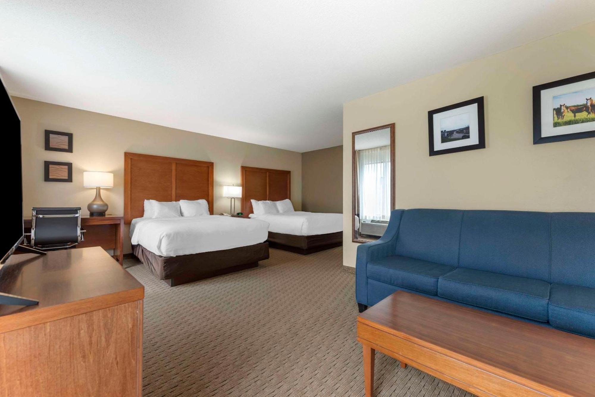 Comfort Inn & Suites Black River Falls I-94 Bagian luar foto