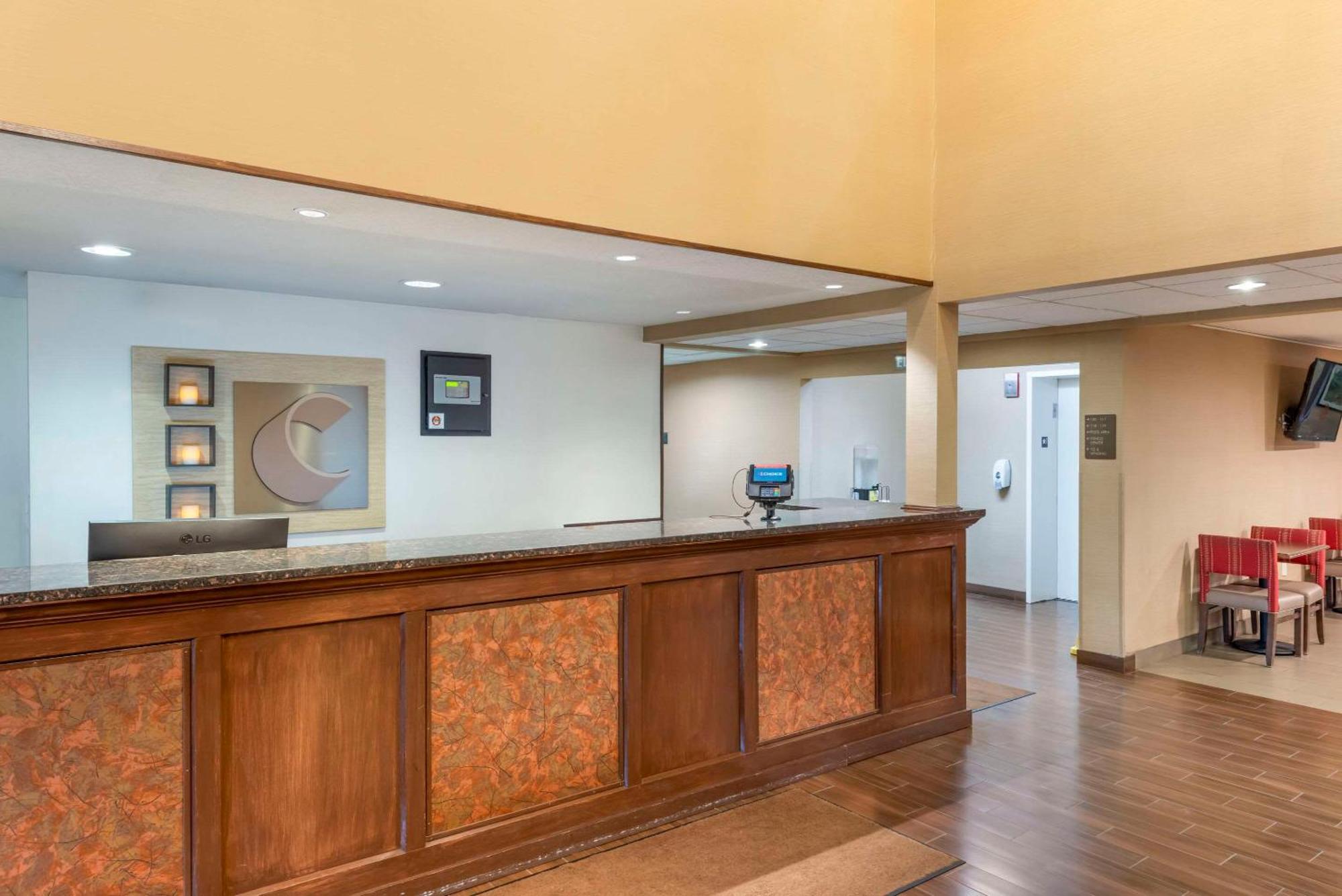 Comfort Inn & Suites Black River Falls I-94 Bagian luar foto